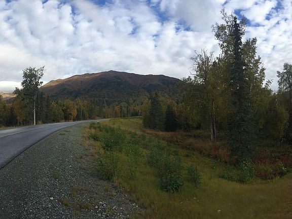 3rd image of 10245 N Mountain Trails Dr