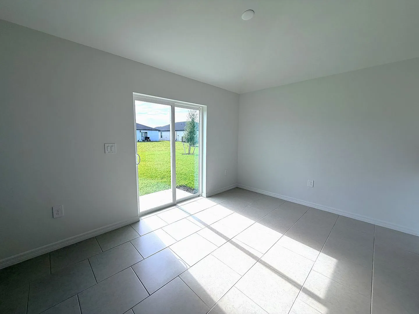 First Month Rent Free! 4/2 In Crane Landing N. Ft. Myers, Fl! — Photo 4