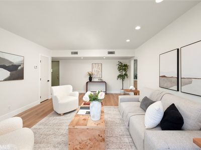 1010 Palm Ave APT 207, West Hollywood, CA, 90069