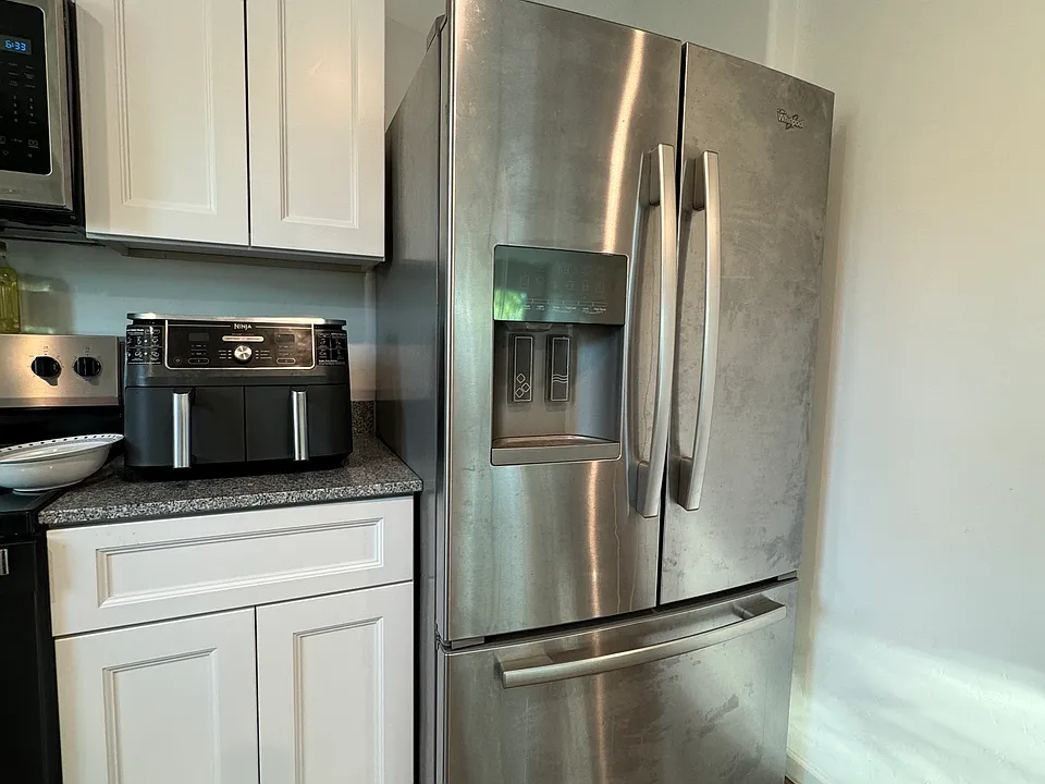 1258 S Lenora Loop