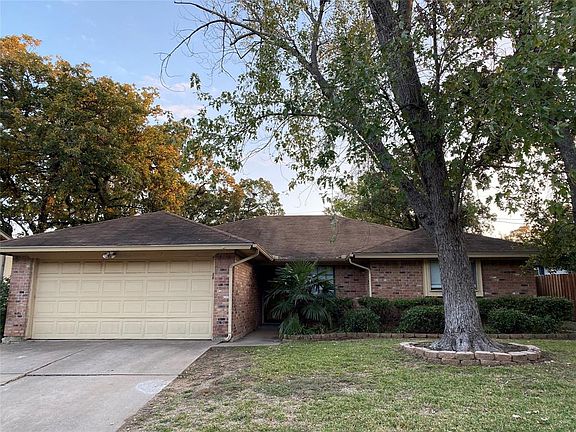 2nd image of 3930 Firethorn Dr