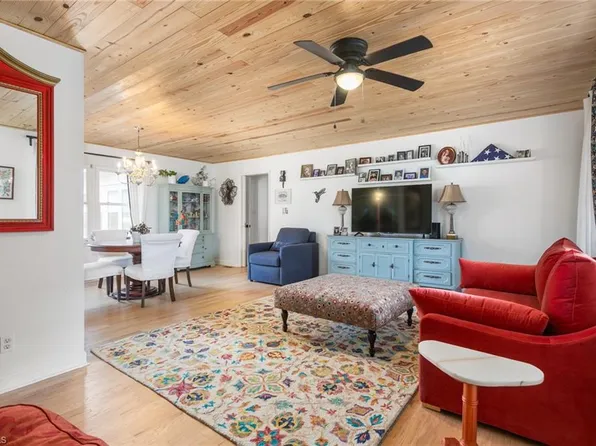 943 Maurine Dr, Asheboro, NC 27205