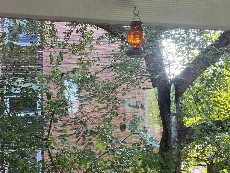 710 Oakton St #306 — Photo 6