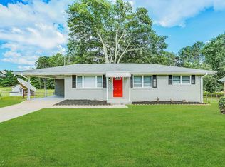2052 Hillcrest Dr, Douglasville, GA 30135