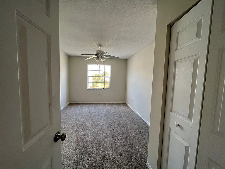 2990 S Fiske Blvd #I6 — Photo 8