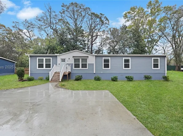 98 Sams Point Rd, Beaufort, SC 29907