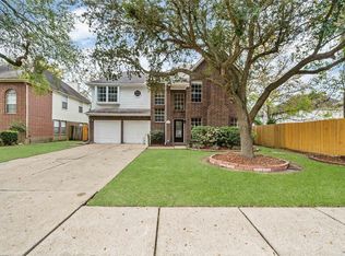 327 Welford Ln, Highlands, TX 77562