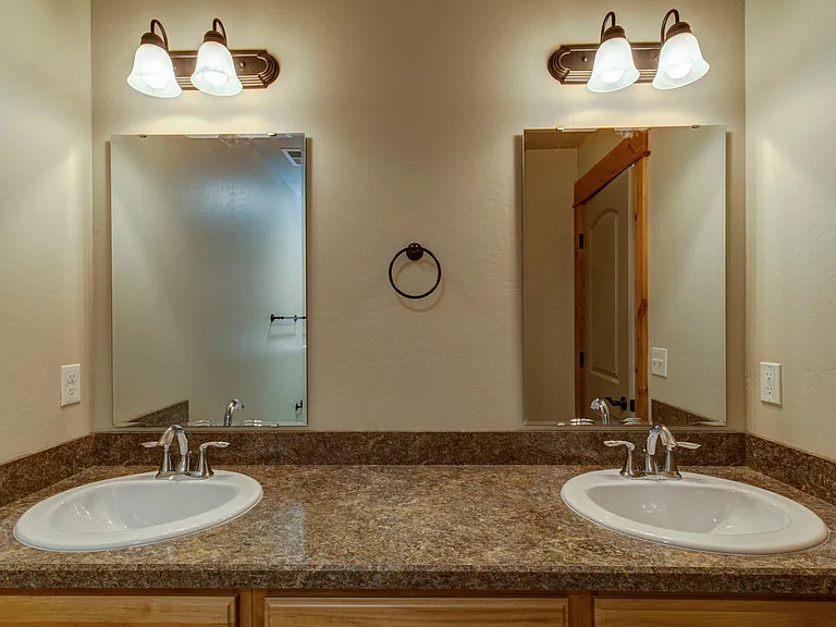 4737 Sherwood Way #D — Photo 13