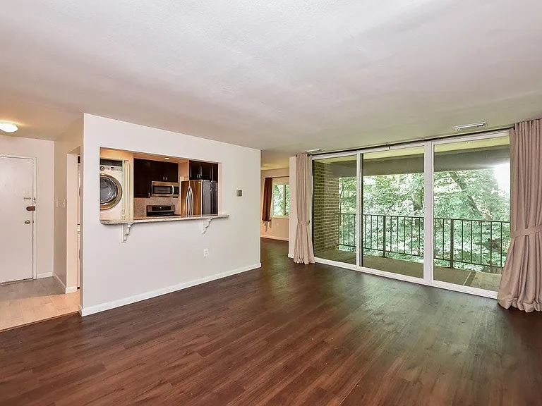 1534 Northgate Sq #22 — Photo 7