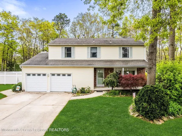 143 Foxhollow Drive, Lanoka Harbor, NJ 08734