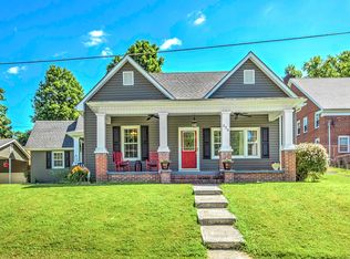 320 Leach Ave, Rocky Top, TN 37769