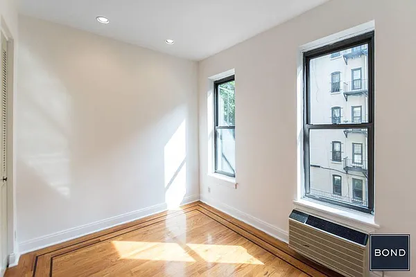 Rented by Bond New York | media 2