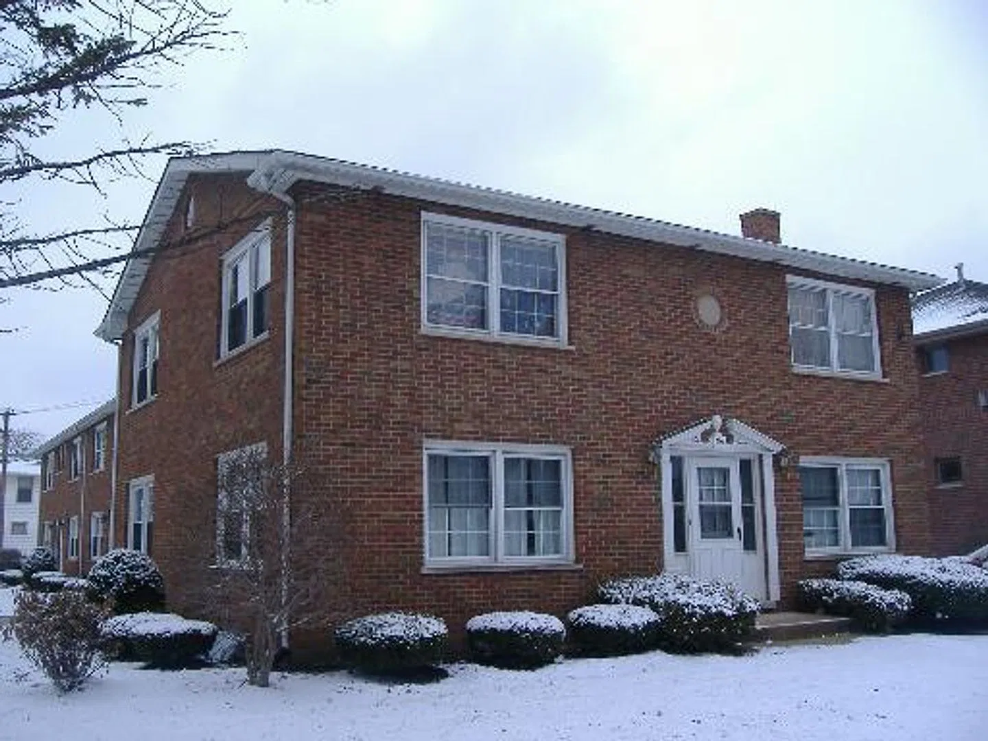 2 Bed Townhouse in Cathedral Area — Photo 1