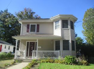 6 S Grand St, Hammonton, NJ 08037