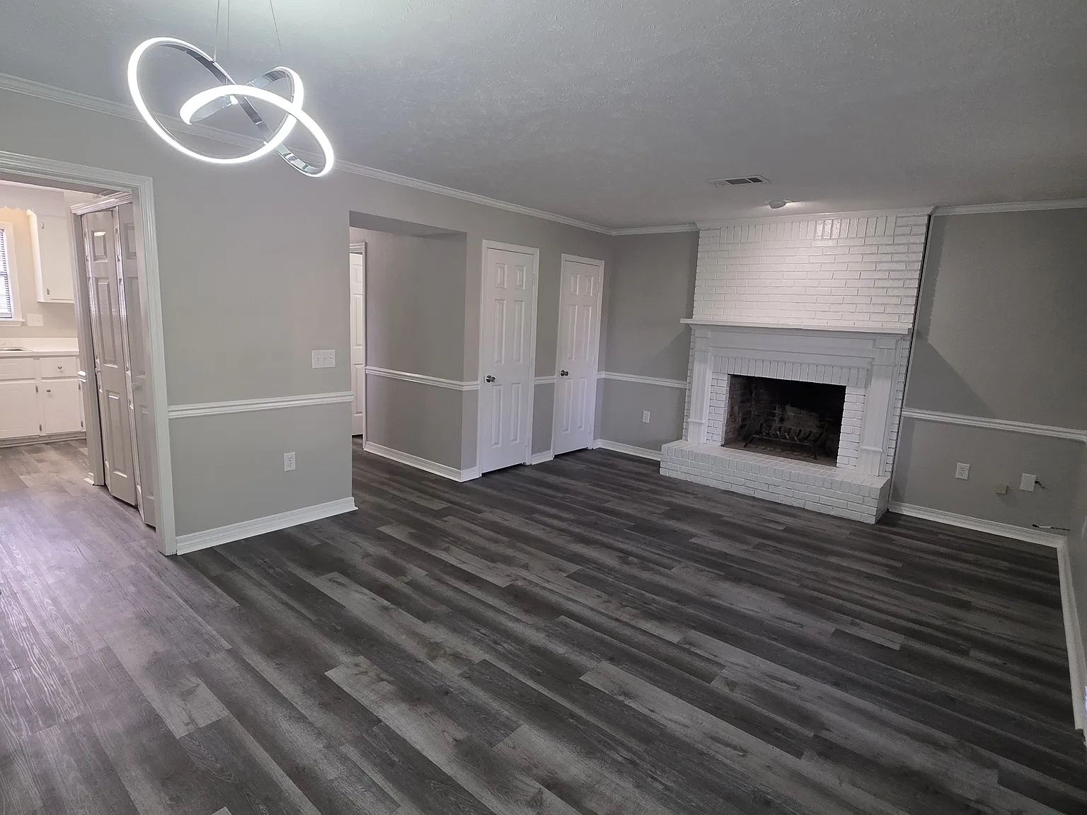2 bed, 1.5 bath, 1350 sqft, $1,375 — Photo 1