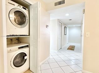 227 Lakeview Dr, Fort Lauderdale, FL 33326