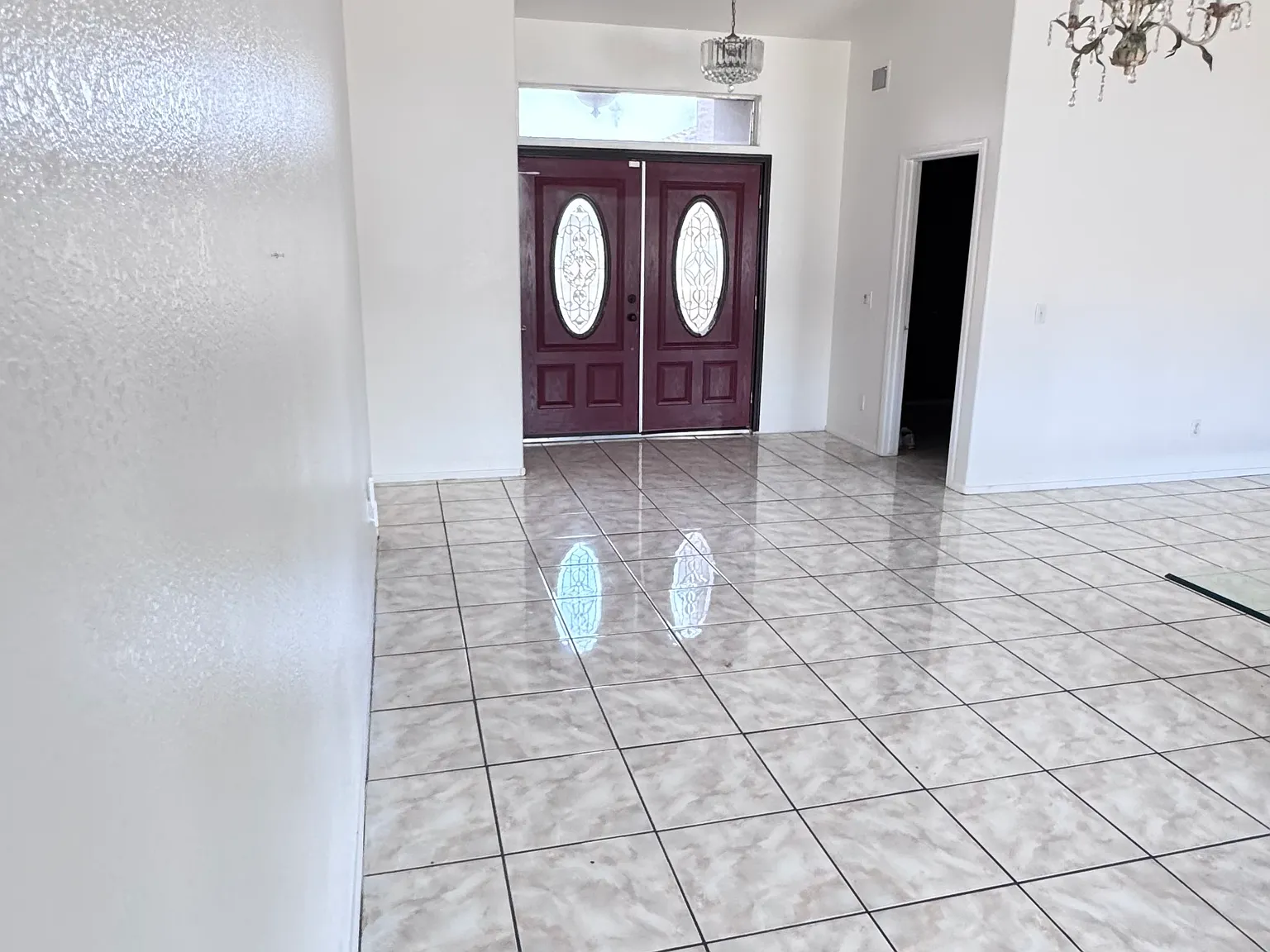 5 bed, 2491 sqft, $3,800 — Photo 4