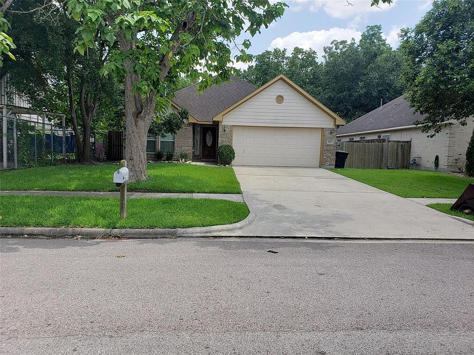 1st image of 9825 La Vista Dr