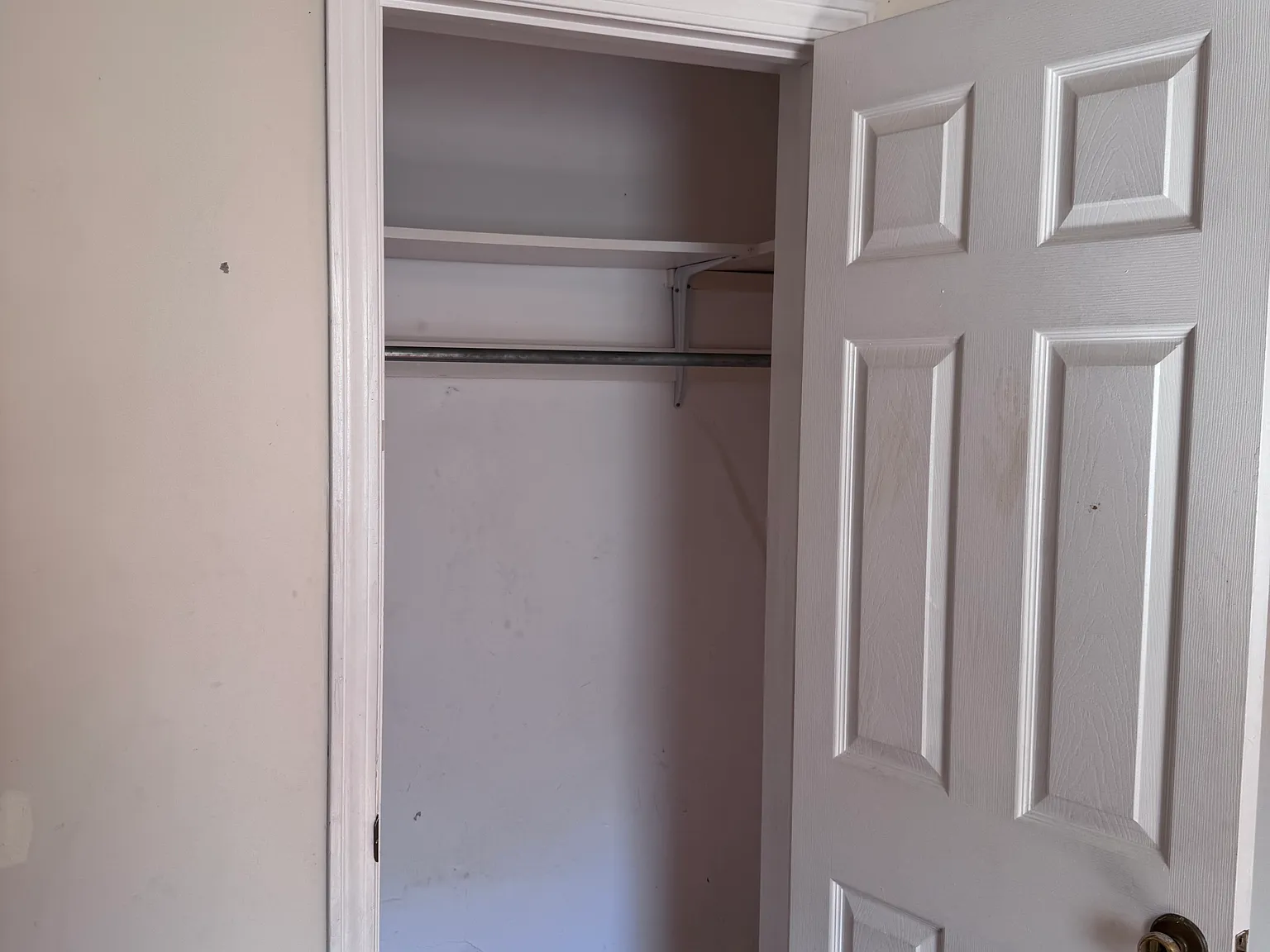 3 bed, 1306 sqft, $2,400 — Photo 4