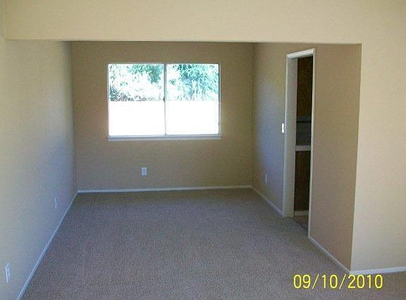 3rd image of 9622 Apple Blossom Way