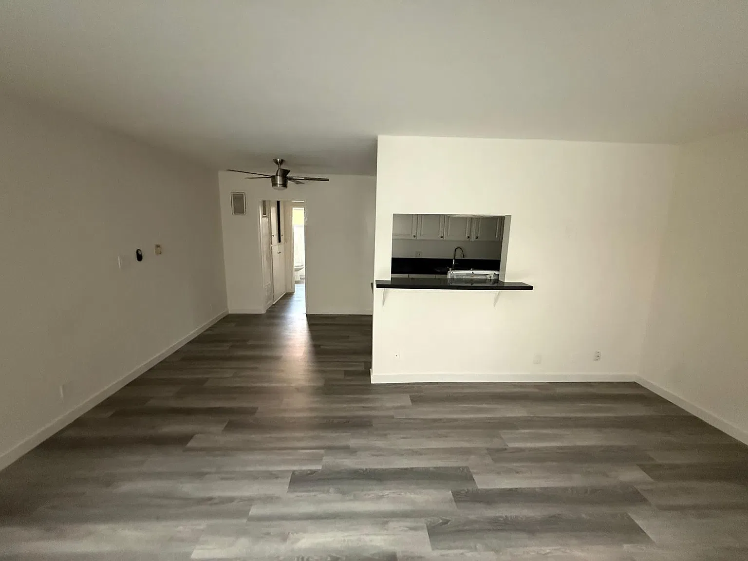 15210 Roscoe — Photo 4