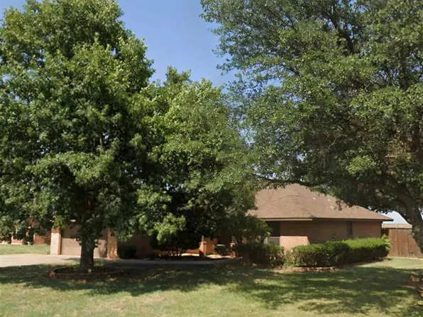 1420 Cindy St, Frederick, OK 73542