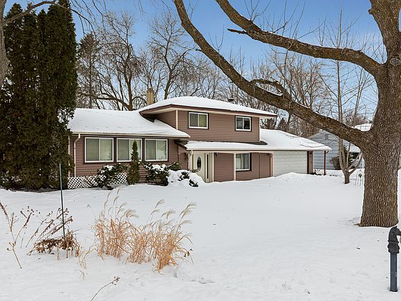 3rd image of 4027 Cranbrook Dr