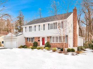 15 Milford Dr, White Plains, NY 10606