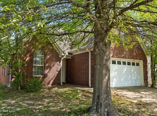 9908 Vista Ridge Dr, Olive Branch, MS 38654