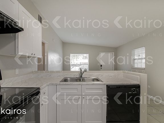 5th image of 1309 Santa Anita St