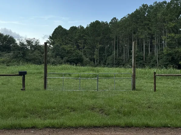 1711 Harber Rd, Carnesville, GA 30521