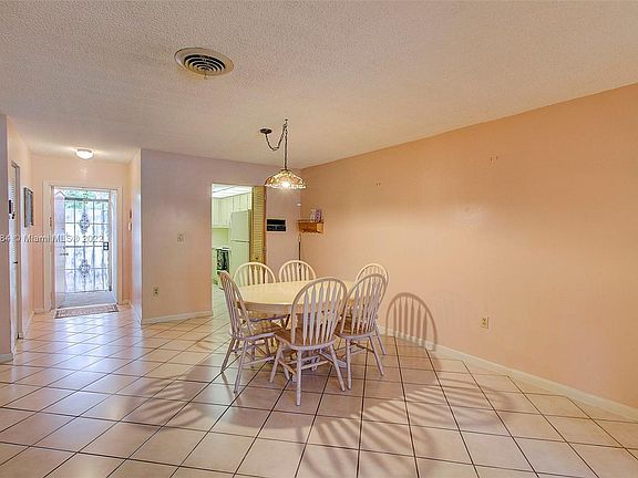 5th image of 13794 Kendale Lakes Dr