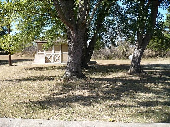 3rd image of 970912 S Shady Oaks Dr