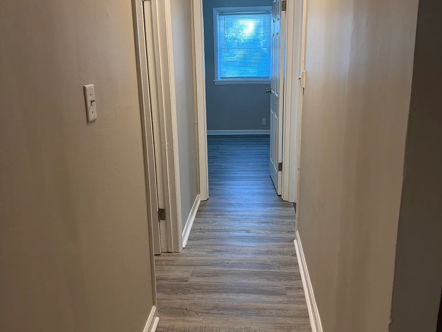 2 bed, 890 sqft, $950 — Photo 4