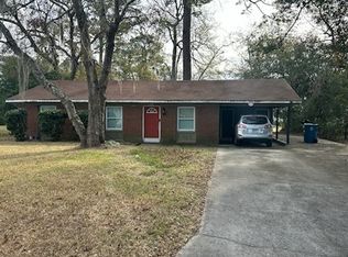 2818 College Park Dr, Brunswick, GA 31520