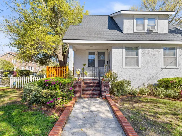 76 Dunnemann Ave, Charleston, SC 29403