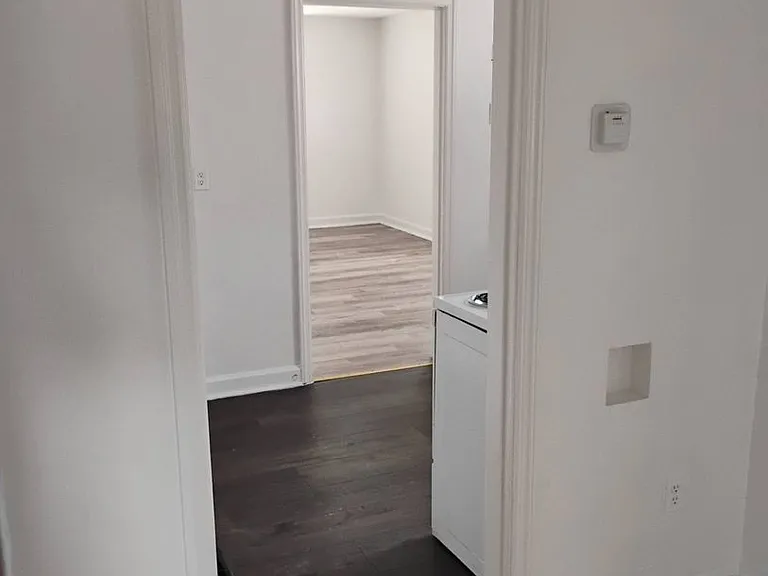 238 E Beechwood Ave — Photo 28