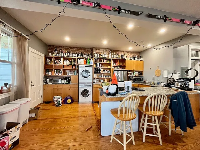18 Sunset St — Photo 1