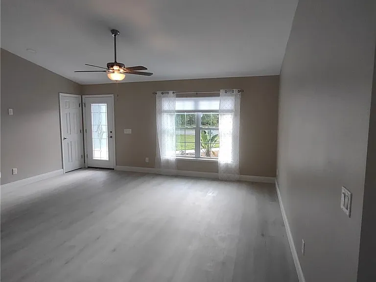 7708 N Paris Dr — Photo 12