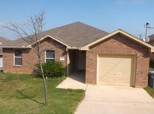 6127 Challedon Ln, Dallas, TX 75211