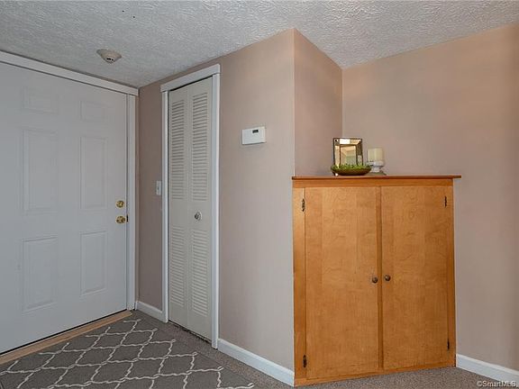 2nd image of 25 Amato Dr APT D