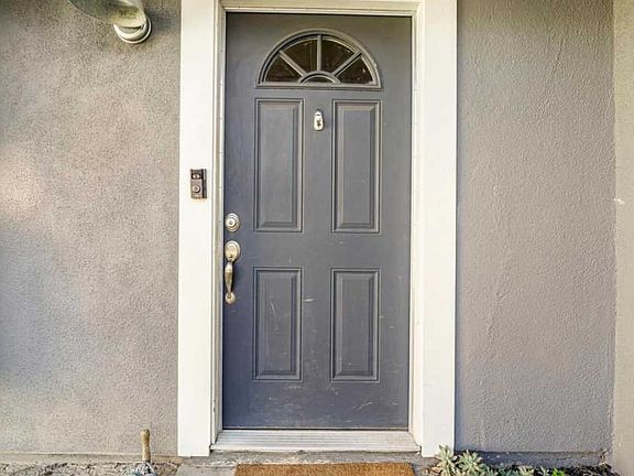 4th image of 2788 Bridgeford Dr