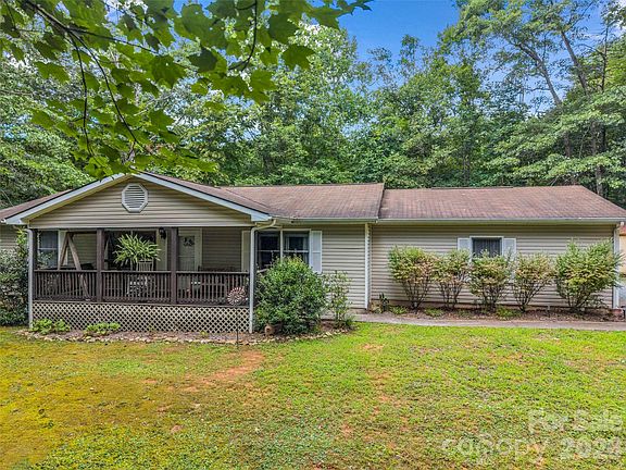 3rd image of 277 Debbies Branch Dr
