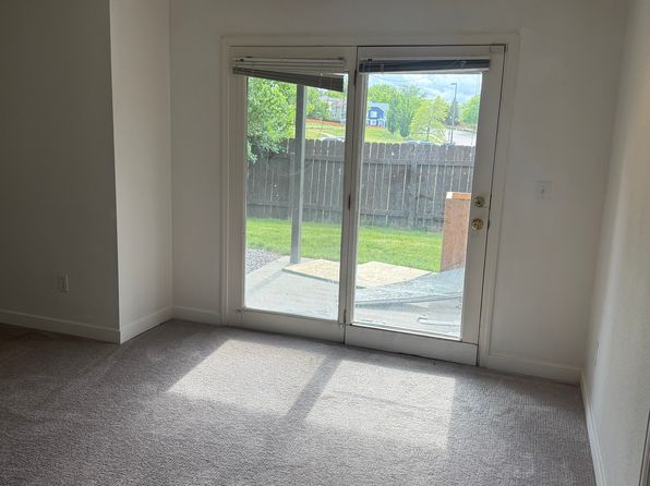 18806 E Saratoga Cir