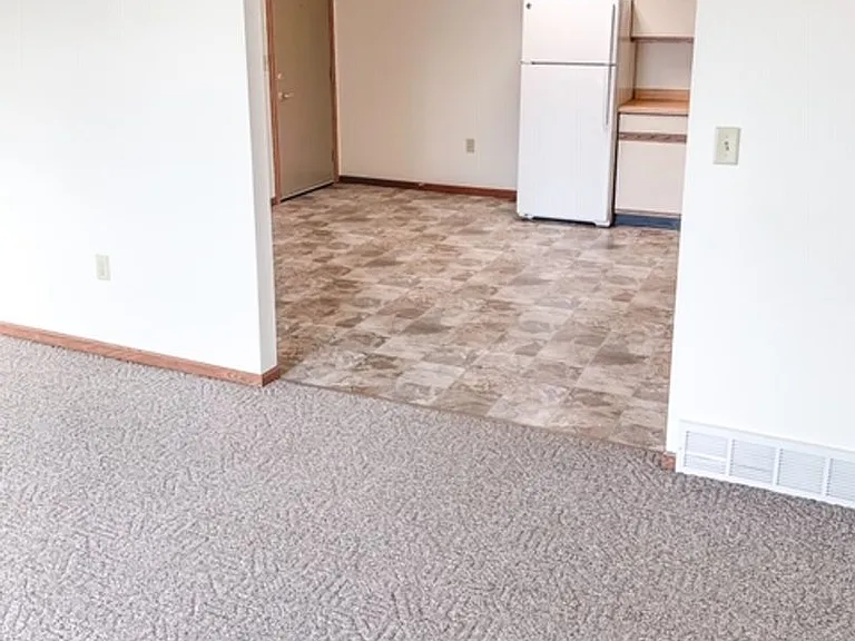 4908 Coventry Ct — Photo 8