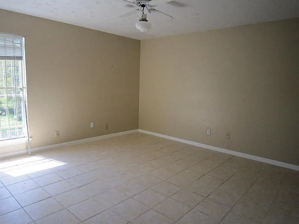 3 bed, 2.5 bath, 1416 sqft, $1,675 — Photo 4
