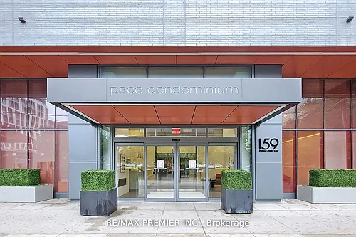 159 Dundas St E Photo 1
