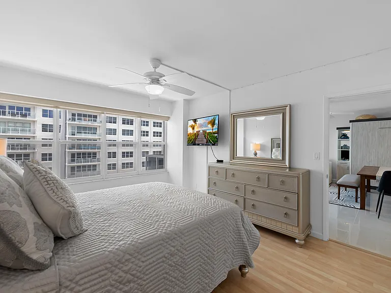 3700 Galt Ocean Dr #1604 — Photo 16