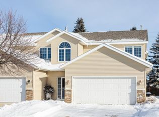 2780 Viola Heights Dr NE, Rochester, MN 55906