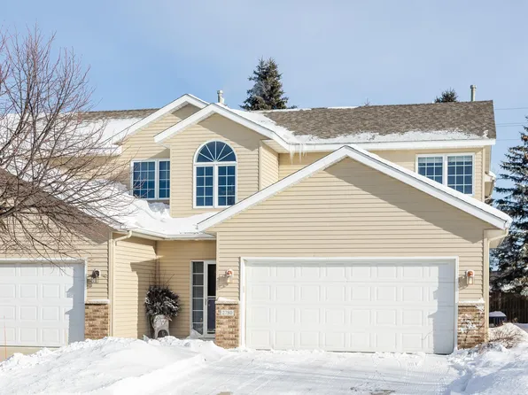 2780 Viola Heights Dr NE, Rochester, MN 55906